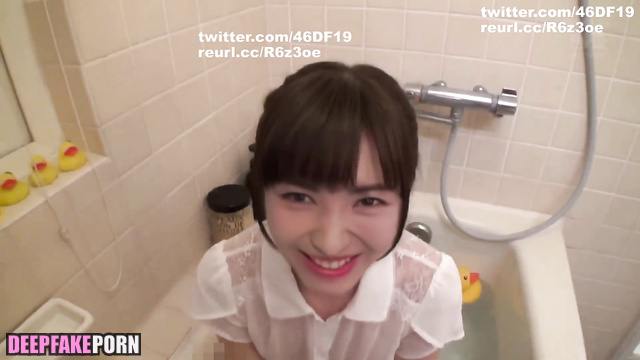浜辺美波 Hamabe Minami sucks me in bath (ディープフェイク エロ  deepfake) [PREMIUM]