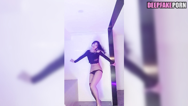 Private 智能換臉 deepfake striptease by 张天爱 Zhang Tian'ai for you only [PREMIUM]