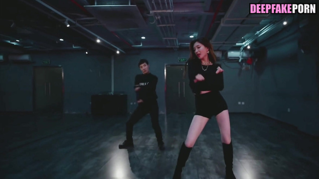 Jiang Shuying/江疏影 deepfake 智能換臉 looks very hot in porn music video [PREMIUM]