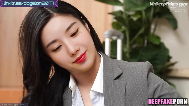 Eunbi 권은비 seduced her colleague in office deepfake 딥페이크 (IZ*ONE | IZONE 아이즈원)