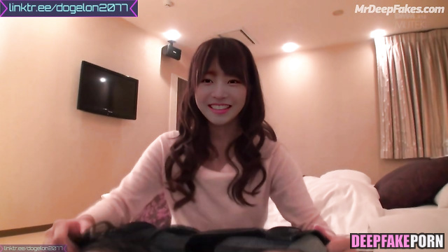 Rei 레이 is excited when she sees sizes of dick deepfake 딥페이크 (아이브 IVE)